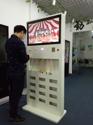 NFC ETC QC 2.0 Vertical Digital Signage 32in Interactive Lcd Kiosk With 9 Lockers