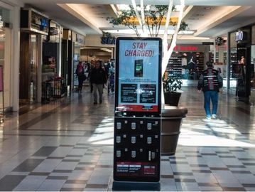 Public Cell Phone Charging Station With Advertising Display Touch Screen